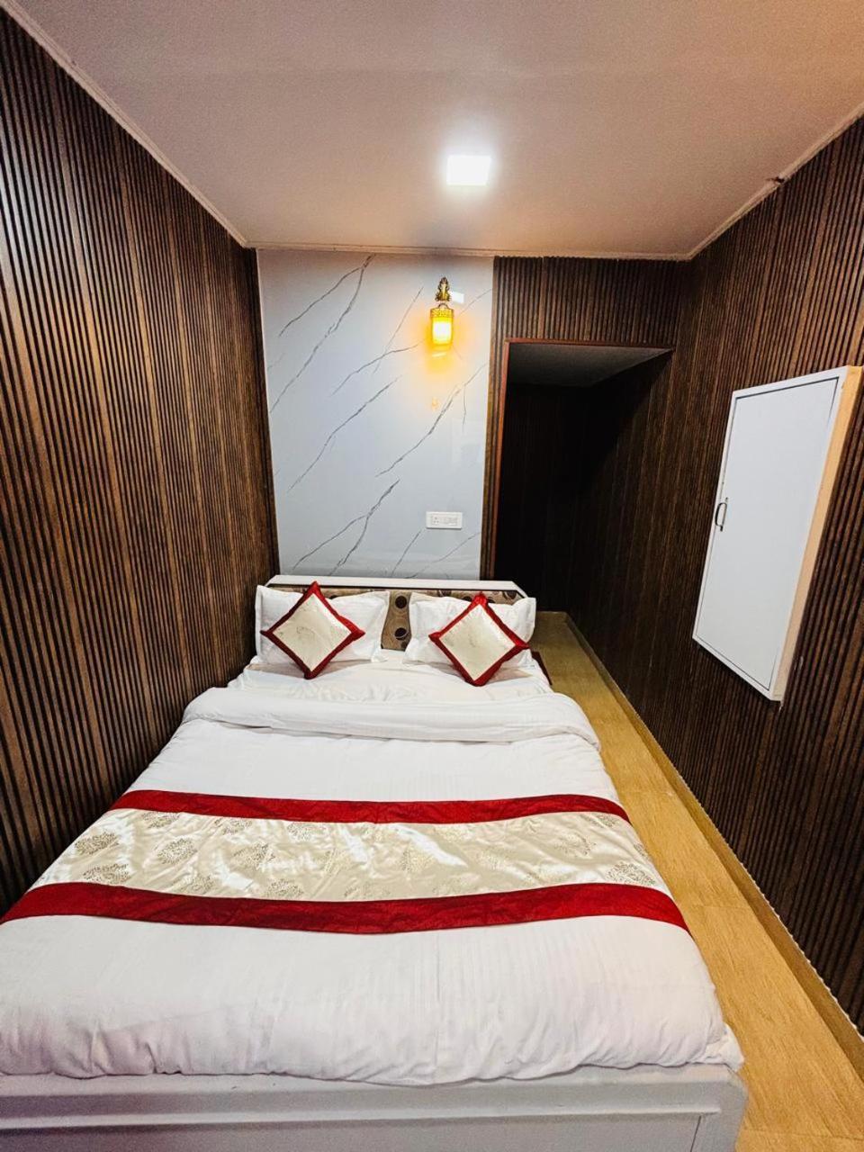 Hotel Amar 穆索里 外观 照片