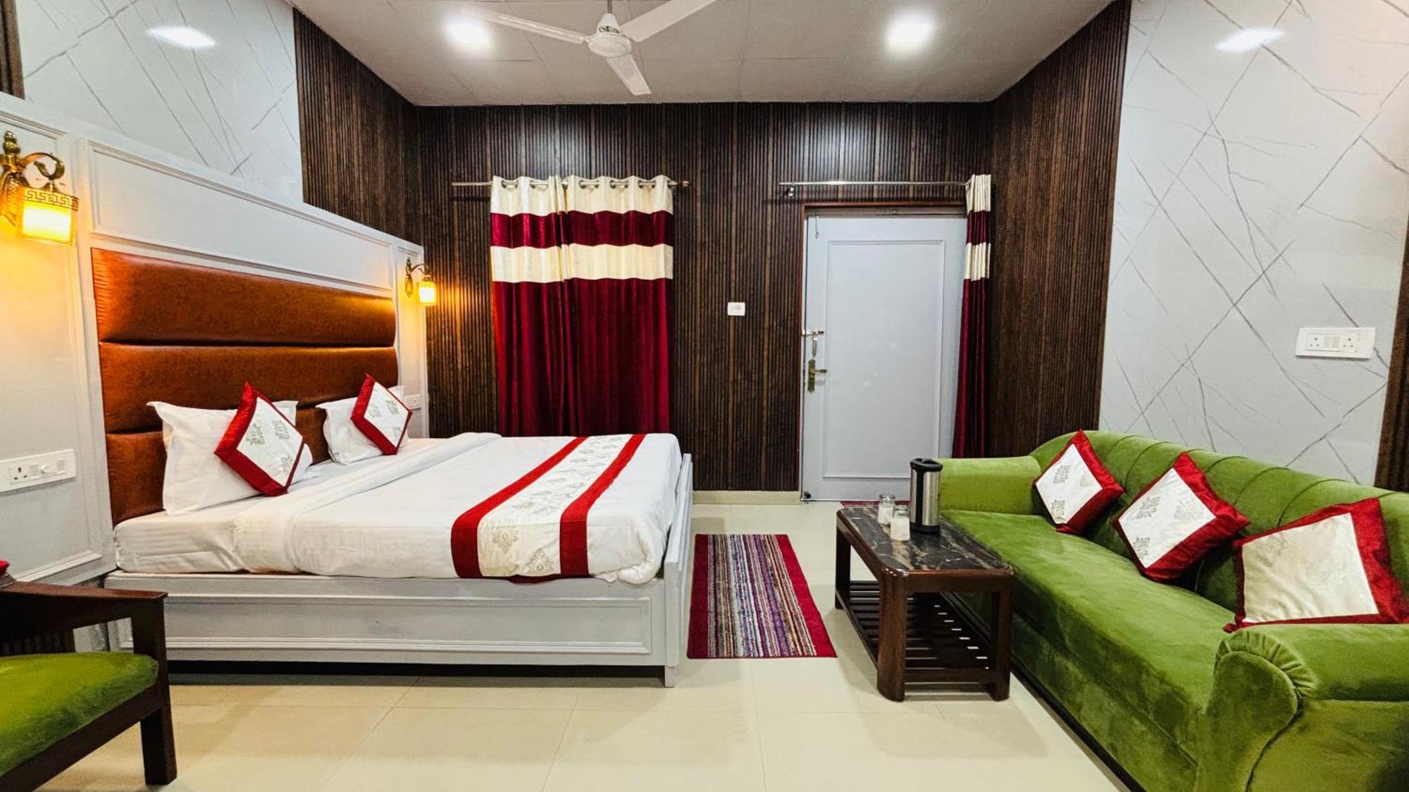 Hotel Amar 穆索里 外观 照片